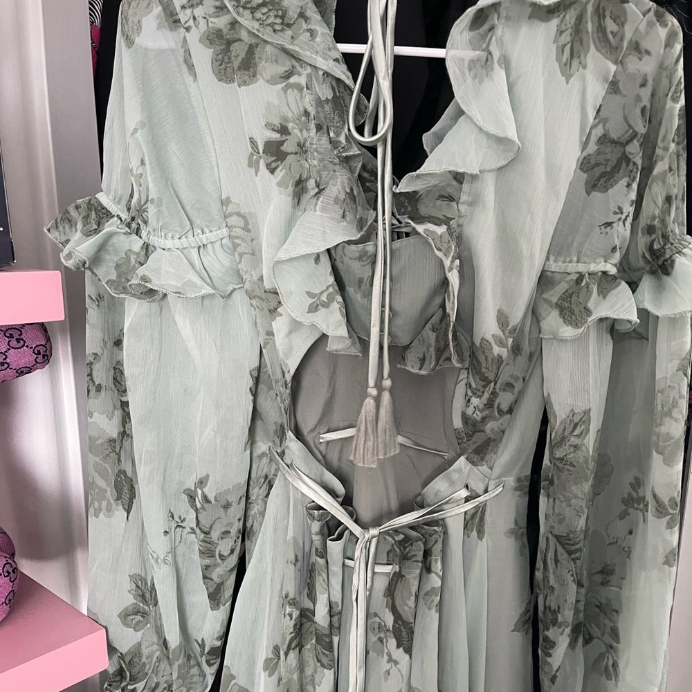 Floral Ruffle Midi Dress - Picture 16 of 16